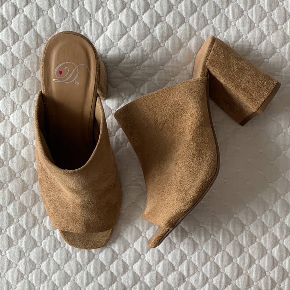 Camel Mules
